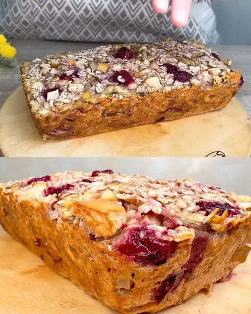 Nutritious Oat and Fruit Breakfast Bake