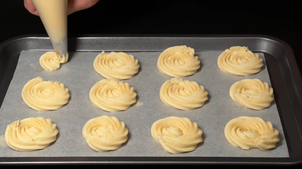 Apricot Jam Cookies Recipe finished dish
