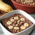 Banana Oatmeal Bake with Cocoa and Nuts Banana Oatmeal Bake with Cocoa and Nuts