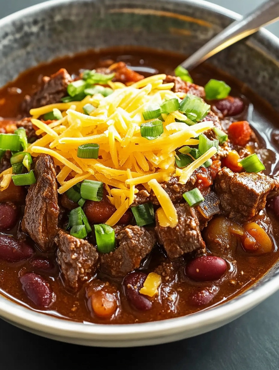 Hearty Slow Cooker Beef Chili: A Comforting and Flavor-Packed Meal
