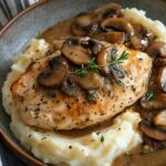 Creamy Mushroom Chicken Skillet: A Quick and Comforting Meal Creamy Mushroom Chicken Skillet: A Quick and Comforting Meal