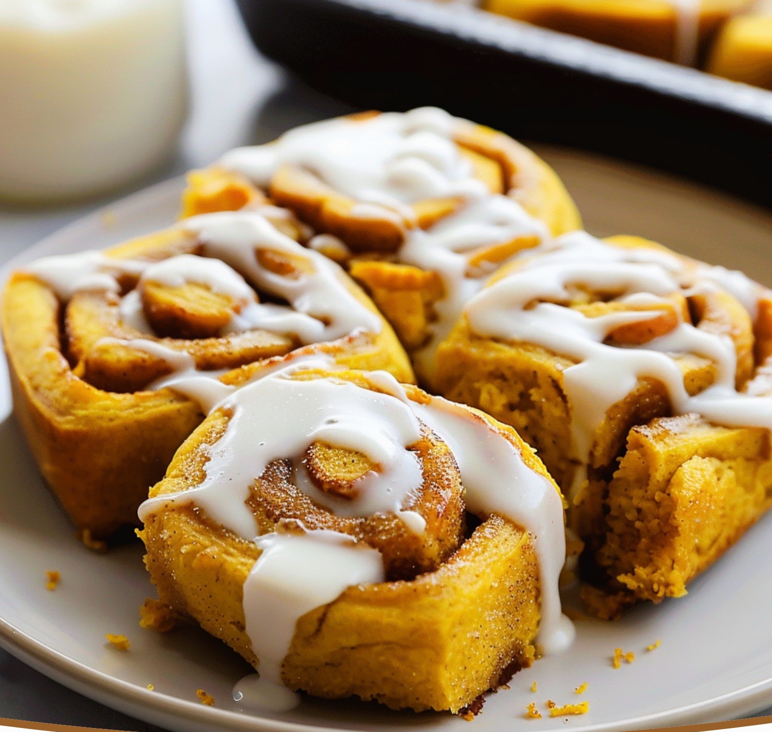 Pumpkin Spice Cinnamon Rolls