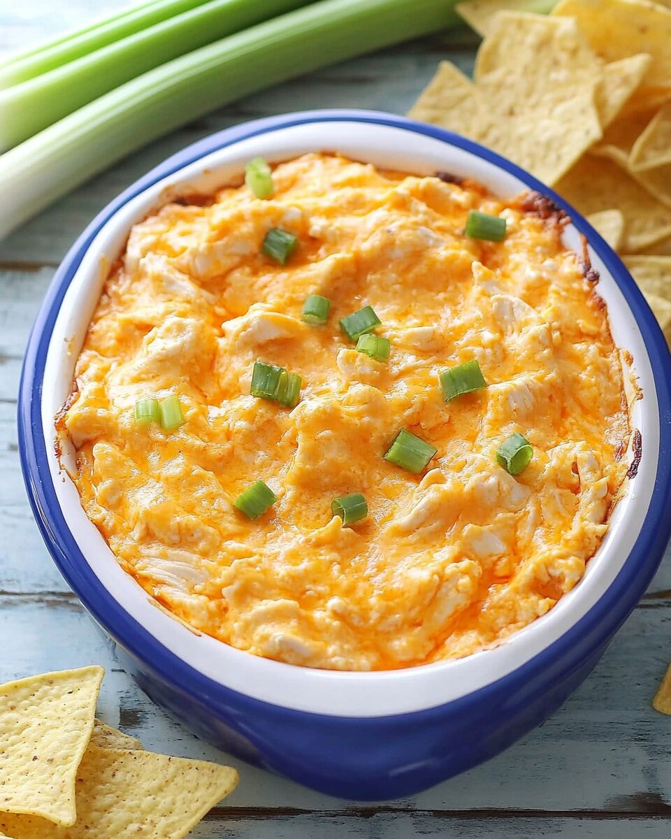 Creamy Buffalo Chicken Cheese Dip
